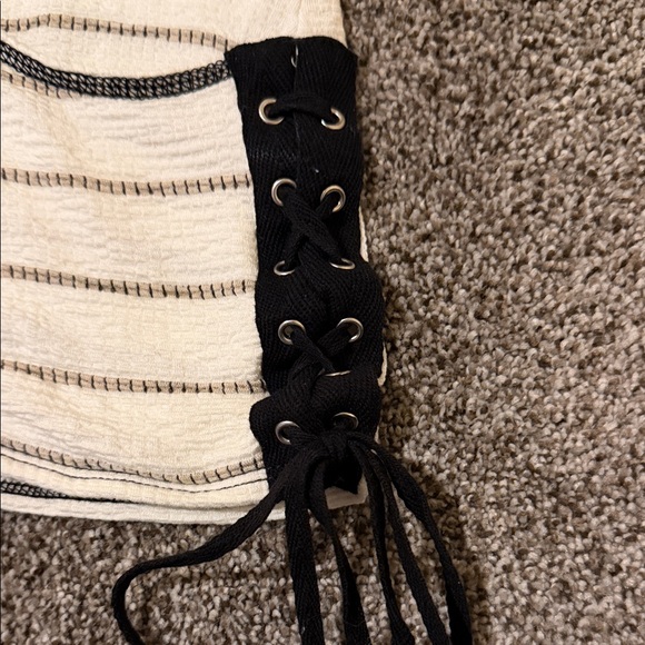 Gilded Intent Tank - Picture 3 of 3